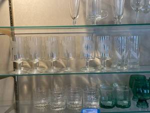lot 286 image: Etched Glassware Set with Designs