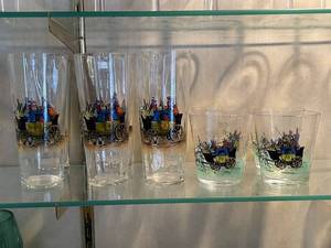 lot 287 image: Vintage Stagecoach Glass Set