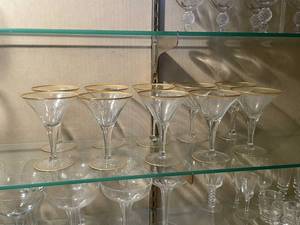 lot 290 image: Gold Rim Martini Glass Set