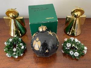 lot 350 image: Holiday Decor Set Angels & Ornament
