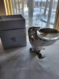 lot 226 image: Restoration Hardware Penguin Butler