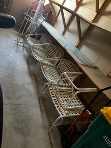 lot 411 image: Vintage Brown and Jordan White Patio Furniture  - 3 chairs, 1 ottoman and 1 table frame without the top.