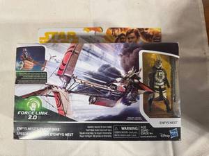 lot 28 image: Star Wars Force Link 2.0 Enfys Nests Swoop Bike with Enfys Nest Figure - New in Box
