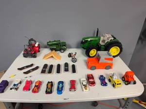 lot 46 image: Lot of Assorted Miniature Vehicles and Fingerboards