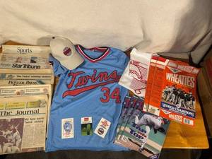 lot 111 image: Minnesota Twins 1987 World Series Memorabilia and Additional Twins Collectables