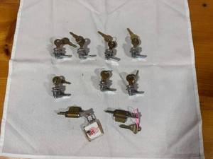 lot 121 image: Lot of 9 Assorted Cam Locks with Keys