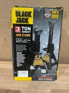 lot 377 image: 2PCS Torin Black Jack 3 Ton Jack Stands
