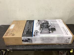 lot 626 image: Mainstays Two-Way Convertible Desk with Lower Storage Shelf