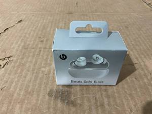 lot 293 image: Beats Solo Buds True Wireless Earbuds