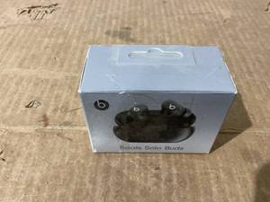 lot 306 image: Beats Solo Buds True Wireless Earbuds