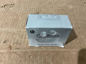 lot 311 image: Beats Solo Buds True Wireless Earbuds