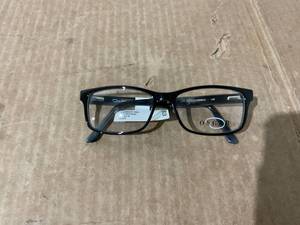 lot 38 image: Oscar De La Renta Eyeglasses Frame OSM832-001 Womens