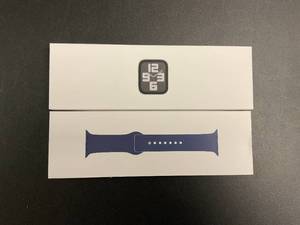 lot 7 image: Apple Watch SE (2nd Gen) GPS 40mm Smartwatch with Silver Aluminum Case MXEC3LLA