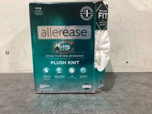 lot 668 image: King Size Allerease Clean Boost Plush Knit Fitted Mattress Protector