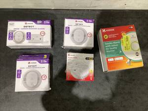 lot 681 image: LOT of 5 Smoke Alarms