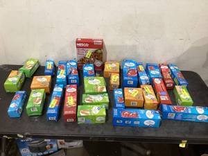 lot 690 image: LOT of Miscellaneous Ziplock Bags