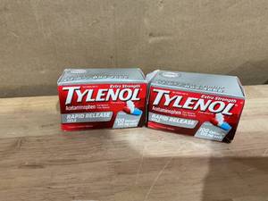 lot 387 image: LOT OF 2 Tylenol Extra Strength 500 mg Acetaminophen Rapid Release Gels, 100 Ct