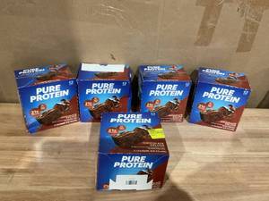 lot 415 image: LOT OF 5 Pure Protein Bar, Chocolate Deluxe, 21g Protein, Gluten Free, 1.76 oz, 12 Ct