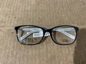 lot 52 image: DEA DE-02037 Eyeglasses RX Blk 59-18-145