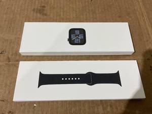 lot 606 image: Apple Watch SE (2nd Gen) GPS 40mm Smartwatch with Midnight Aluminum Case MXE73LLA