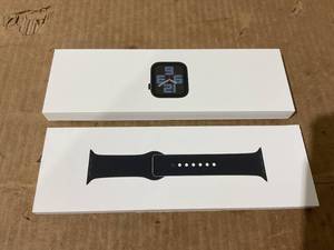 lot 770 image: Apple Watch SE (2nd Gen) GPS 40mm Smartwatch with Midnight Aluminum Case MXE73LLA