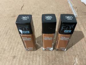 lot 328 image: LOT OF 3 Maybelline Fit Me Matte  Poreless Liquid Foundation Makeup, 365 Nutmeg