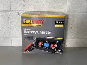 lot 557 image: Everstart Maxx 15 Amp Automotive Battery Charger with 50 Amp Engine Start (BC50BE)