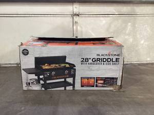 lot 83 image: Blackstone Original 2-Burner 28 Propane Omnivore Griddle with Hard Cover