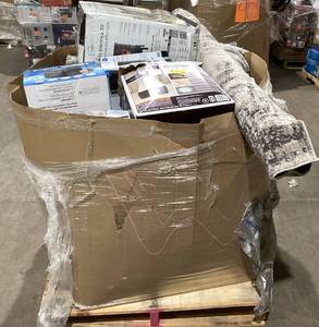 lot 904 image: Wholesale Pallet of Miscellaneous Items