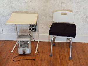 lot 19 image: Milkhouse Heater with Table and Chair