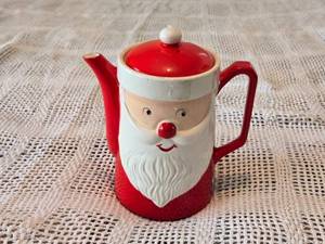 lot 72 image: Vintage Santa Claus Ceramic Electric Coffee Pot