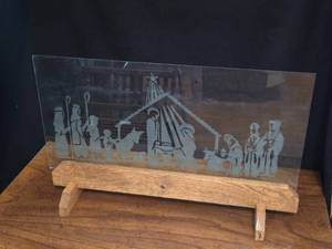 lot 73 image: Decorative Glass Nativity Scene on Wood Stand