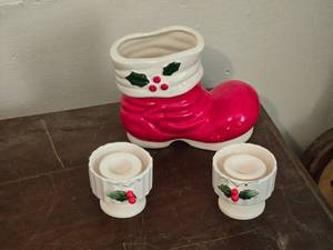 lot 78 image: Holt Howard 1959 Christmas Boot and Candle Holders Set