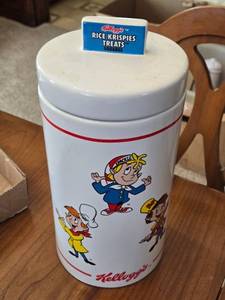 lot 111 image: Vintage Kelloggs Rice Krispies Treats Cookie Jar
