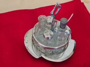 lot 137 image: Glass Cruet Set with Silver Holder