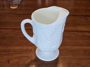 lot 180 image: Vintage Milk Glass Pitcher with Embossed Grapes