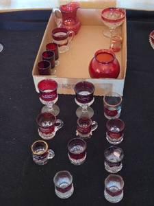 lot 189 image: Vintage Ruby Flash Glass Souvenirs
