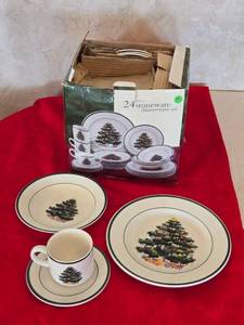 lot 211 image: 24-Piece Stoneware Dinnerware Set with Christmas Tree Design