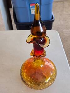 lot 220 image: Vintage Crackle Glass Genie Bottle Amber Swirl