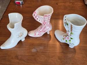 lot 233 image: 3 Vintage Porcelain Boot Vases with Floral Designs - Athena, Made in Korea