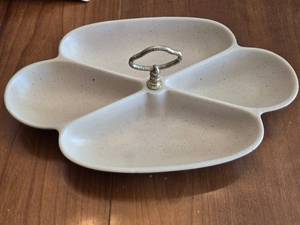 lot 255 image: California Pottery Condiment Server