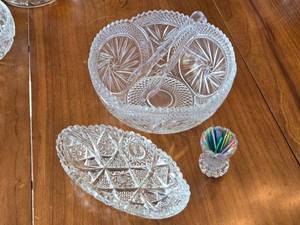 lot 276 image: Crystal Serving Bowls and Toothpick Holder