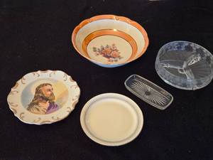 lot 307 image: Vintage Decorative Plate Collection some with 18K Gold Trim and Porcelain Bowls