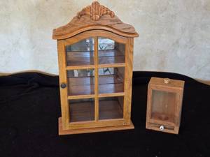 lot 320 image: Ornate Wooden Wall Mount Display Cabinet and Spice Box