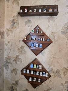 lot 324 image: Collection of Decorative and Metal Thimbles on Wall Shelves
