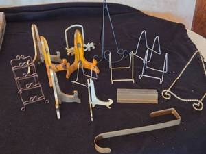 lot 344 image: Collection of 10 Assorted Plate and Other Display Stands and Holders