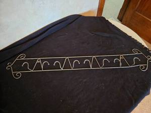 lot 345 image: Iron Wall-Mounted Plate Rack