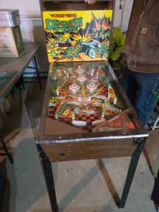 lot 5M image: Vintage Wonder Wizard Demolition Derby Pinball Machine