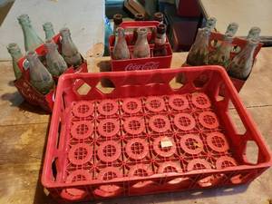lot 440 image: Assortment of Vintage Coca-Cola Glass Bottles with Carrying Cases