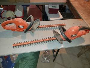 lot 451 image: Pair of Used Black & Decker Electric Hedge Trimmers